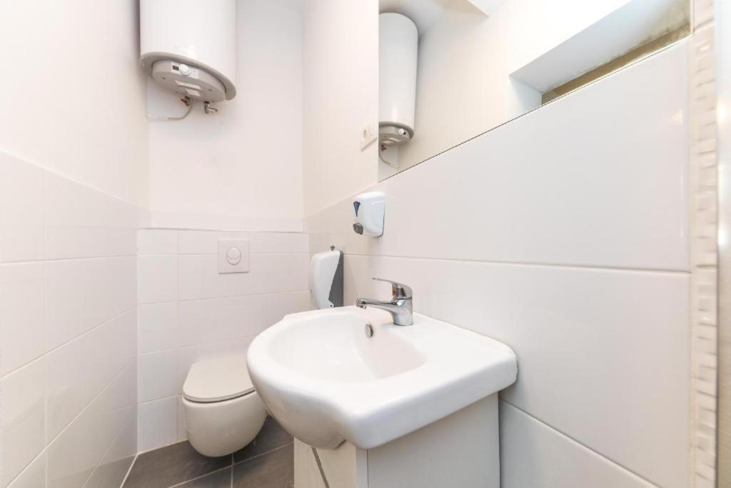 Apartments Gavran 2. Baska Voda Ngoại thất bức ảnh