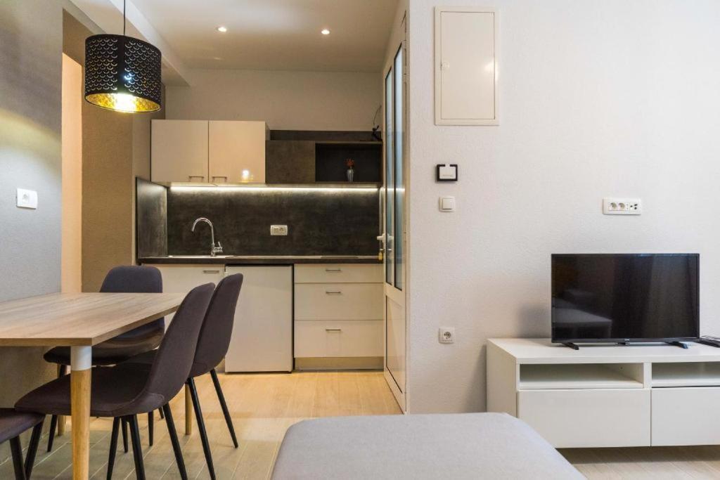 Apartments Gavran 2. Baska Voda Ngoại thất bức ảnh
