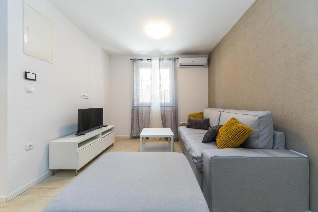 Apartments Gavran 2. Baska Voda Ngoại thất bức ảnh