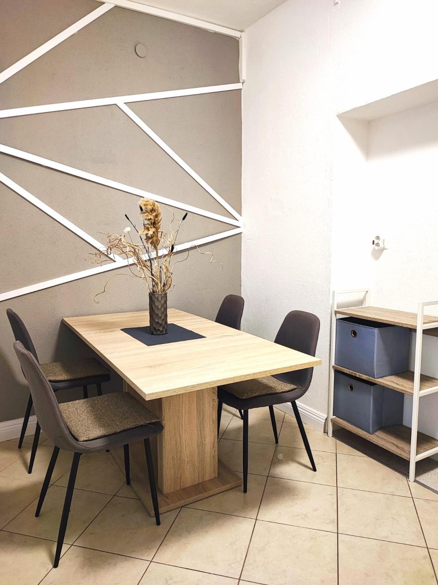 Apartments Gavran 2. Baska Voda Phòng bức ảnh