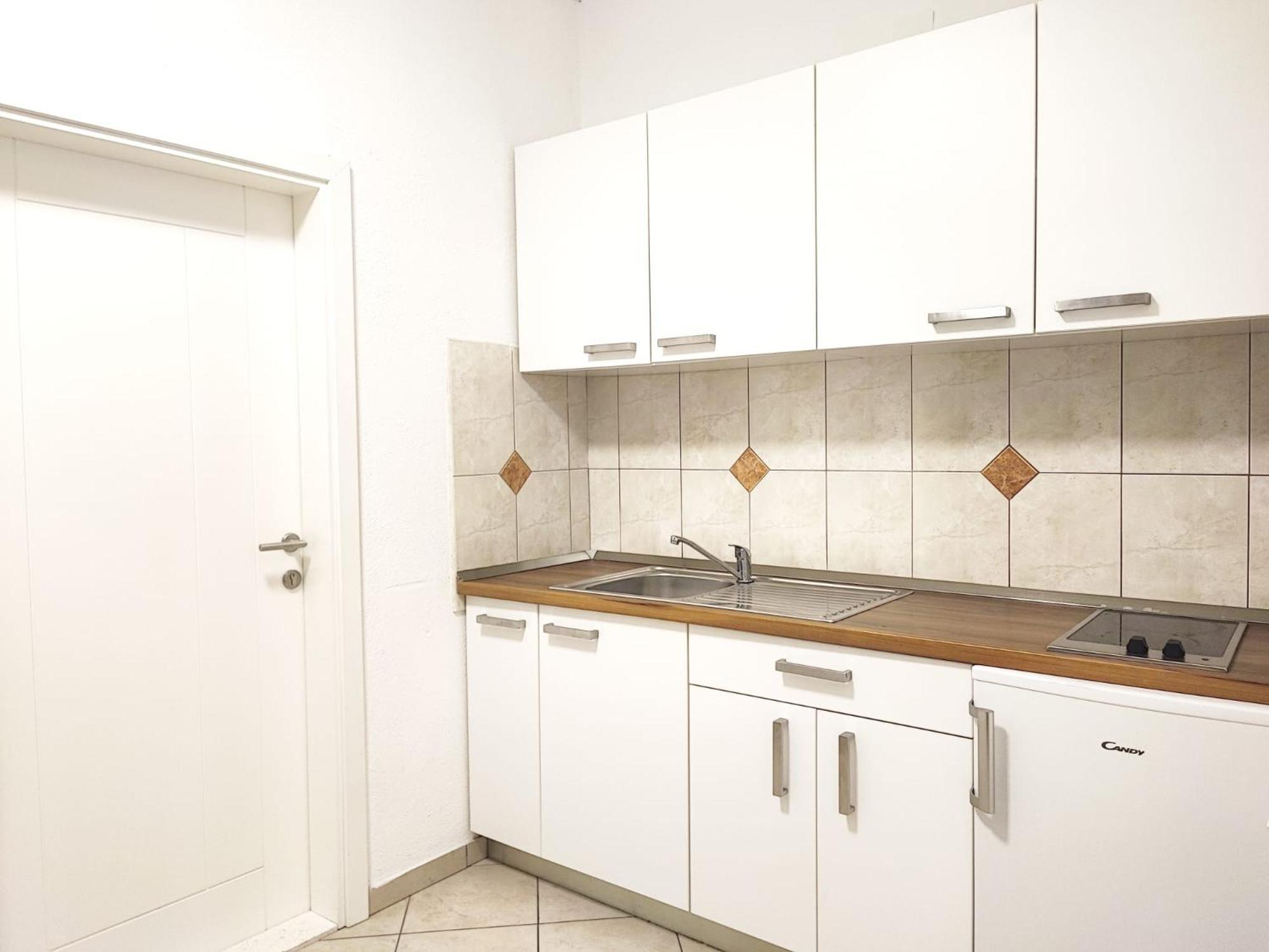 Apartments Gavran 2. Baska Voda Phòng bức ảnh